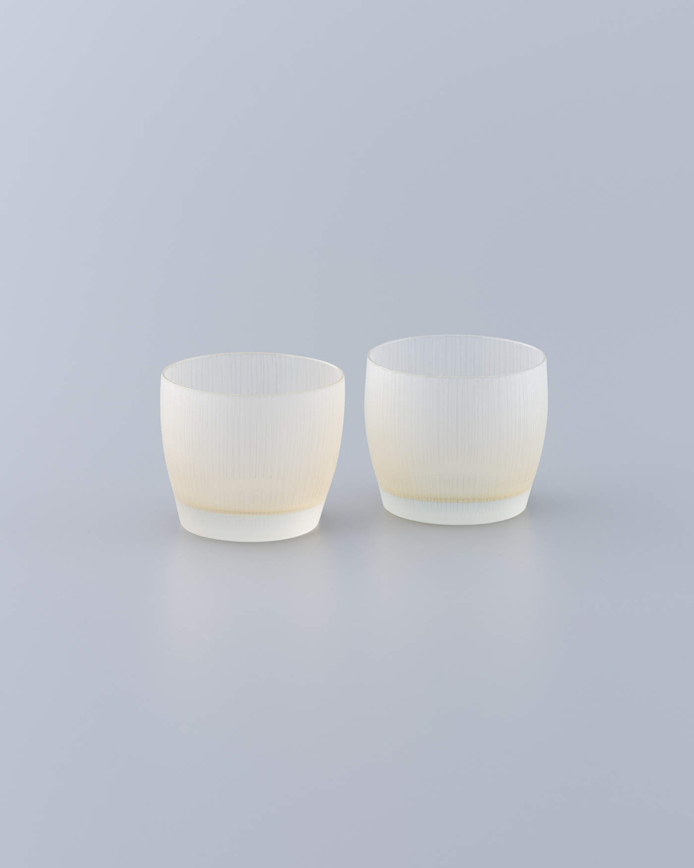 光井威善作 ガラス置物 オブジェ 花瓶 光井威善作 ガラス置物 オブジェ 花瓶