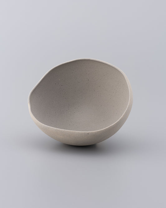 渡辺隆之 鉢M 灰 16cm 01