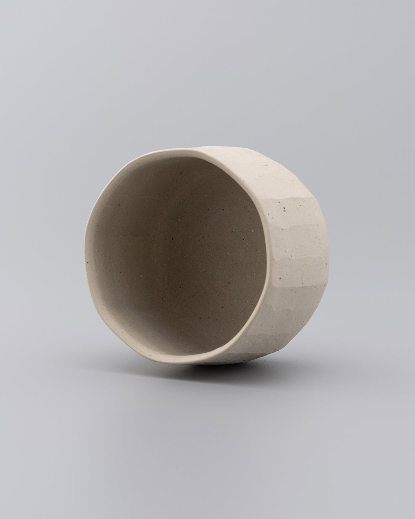 森本仁 白花 茶碗 01