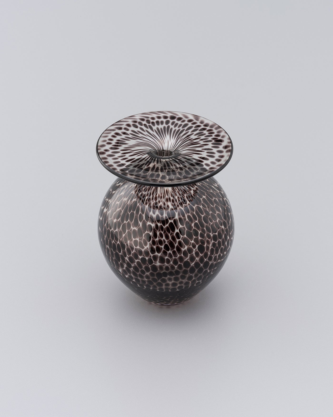 Decorative vase 3700
