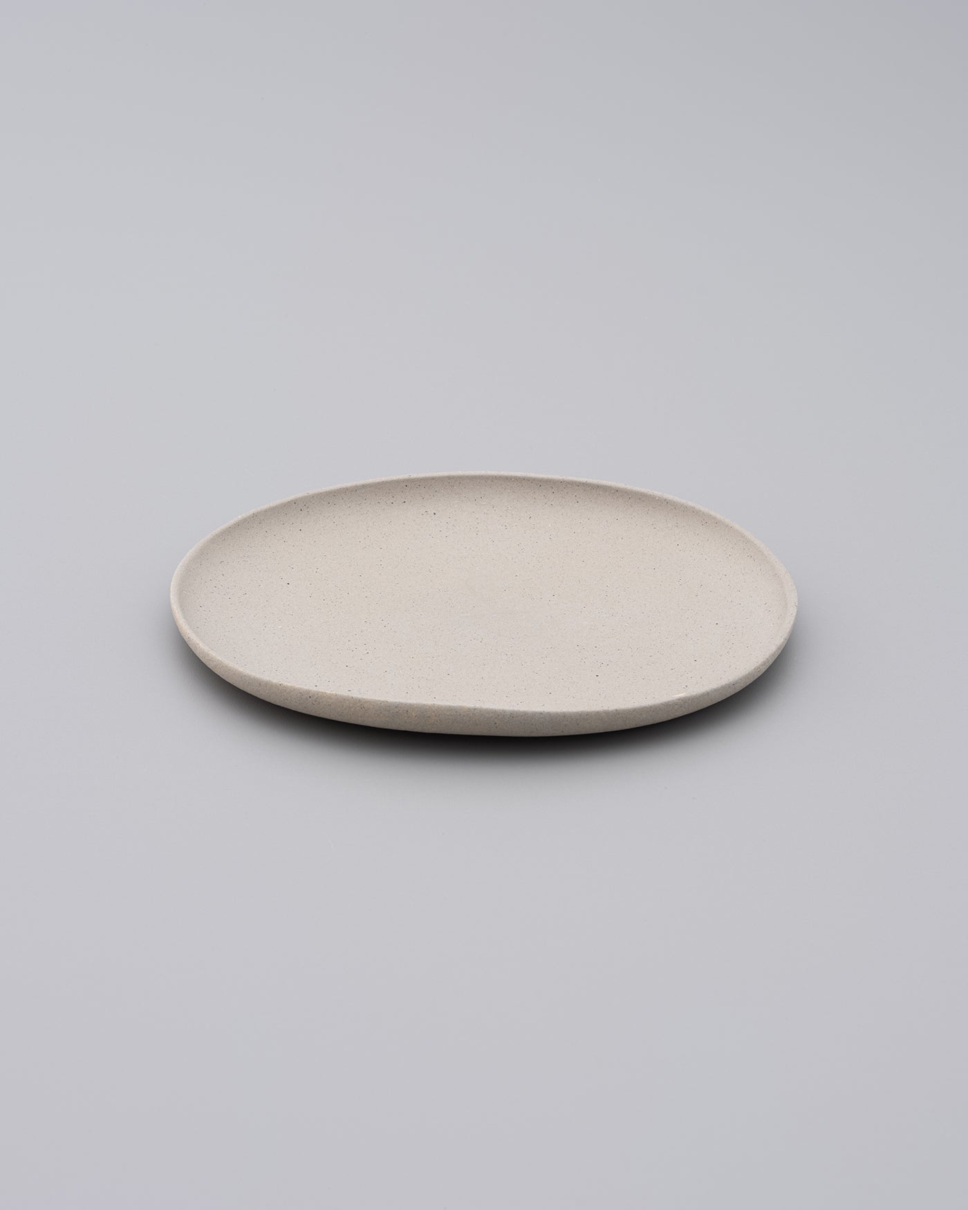 Takayuki WATANABE Plate M Oval Gray