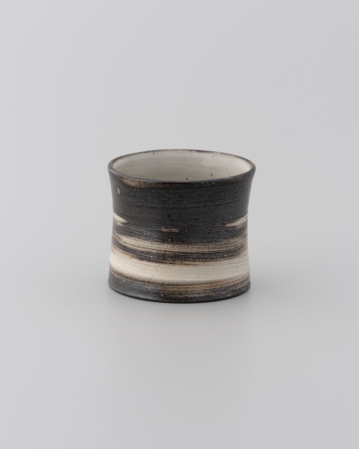 Ryutaro YAMADA Hand-Brushed cylindrical tea cup 02